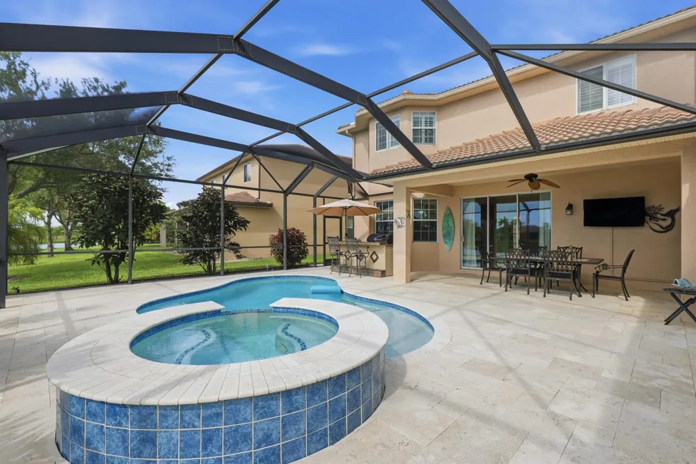 1517 Birdie Drive Naples, FL 34120