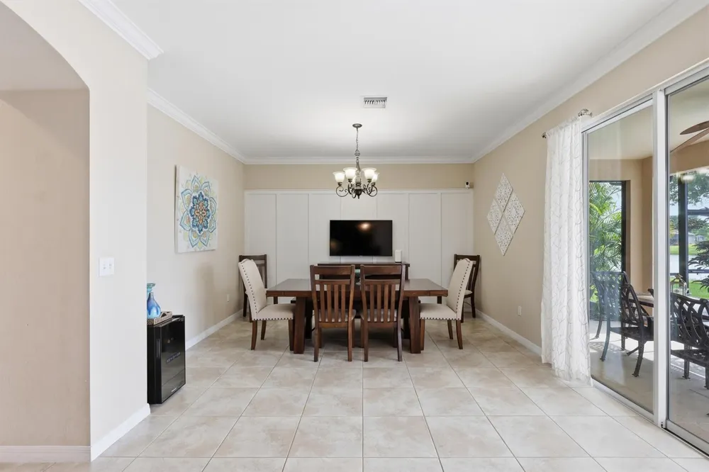 1517 Birdie Drive Naples, FL 34120