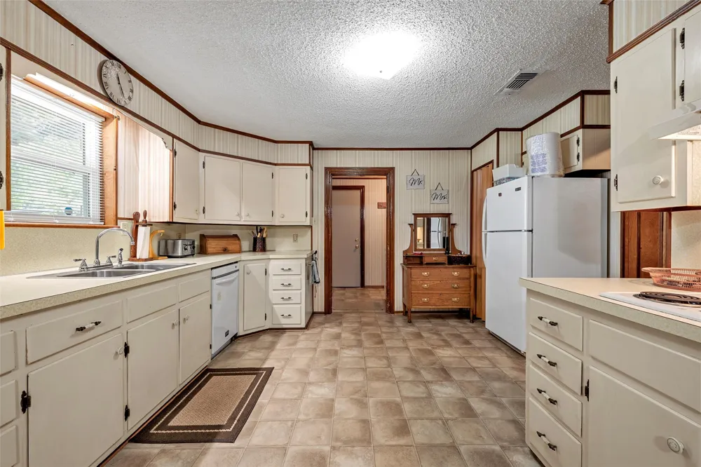 204 Christopher Drive Bruceville Eddy, TX 76524