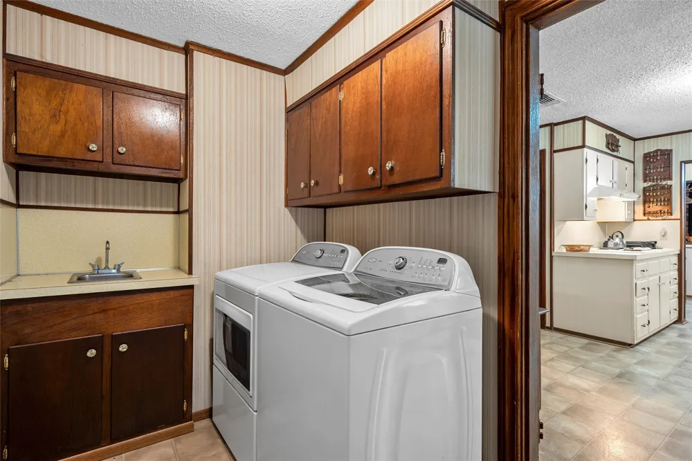 204 Christopher Drive Bruceville Eddy, TX 76524