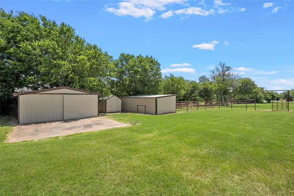 204 Christopher Drive Bruceville Eddy, TX 76524
