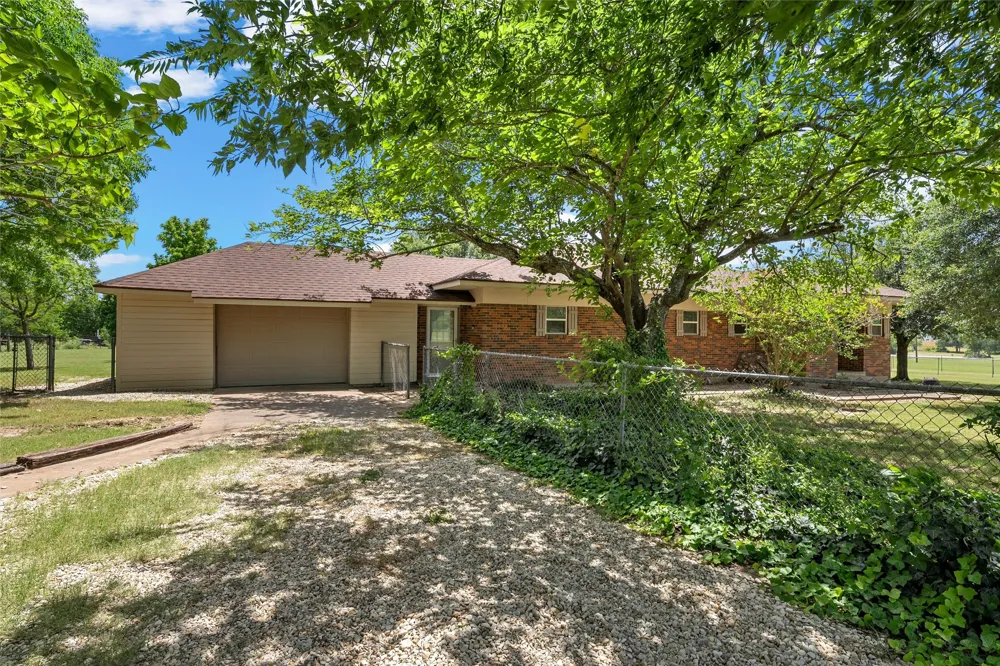 204 Christopher Drive Bruceville Eddy, TX 76524
