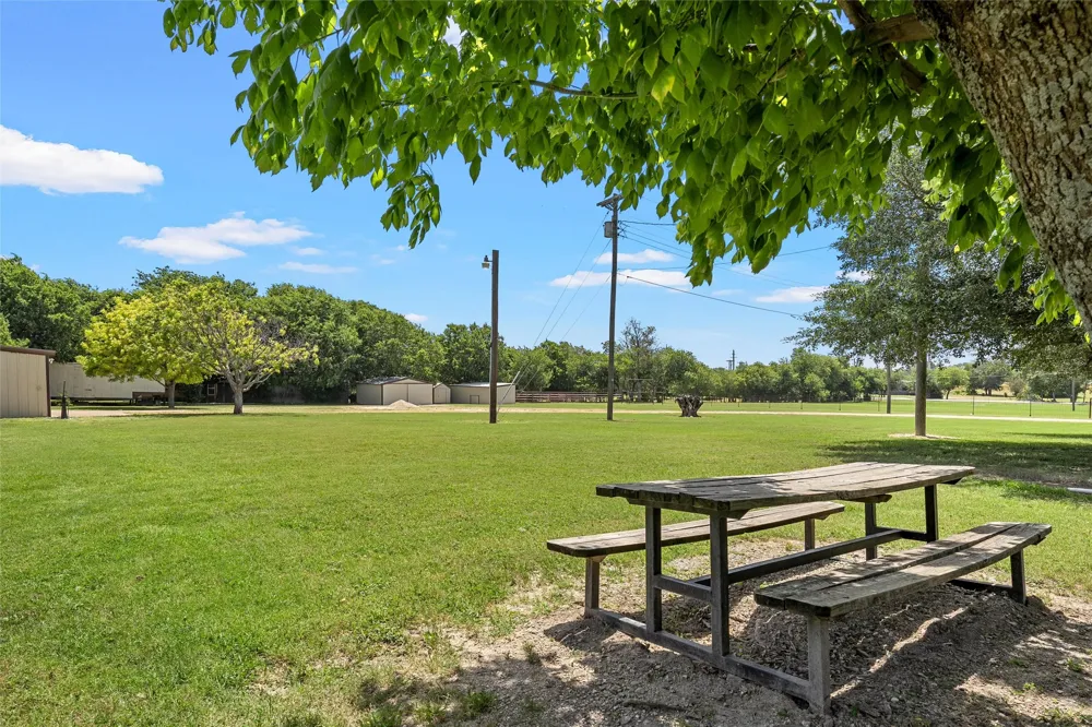 204 Christopher Drive Bruceville Eddy, TX 76524