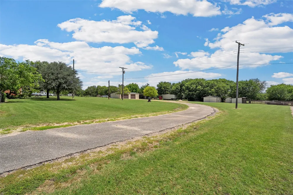 204 Christopher Drive Bruceville Eddy, TX 76524