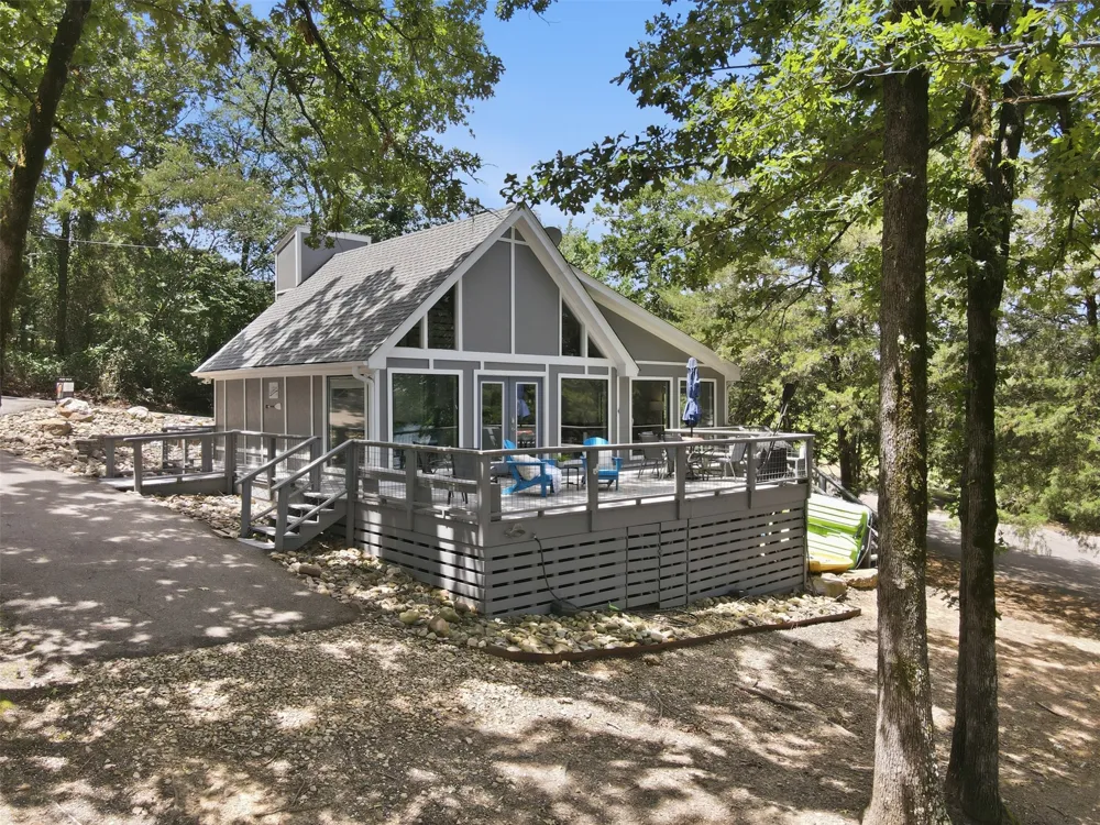 108 E Barker Creek Drive Scroggins, TX 75480