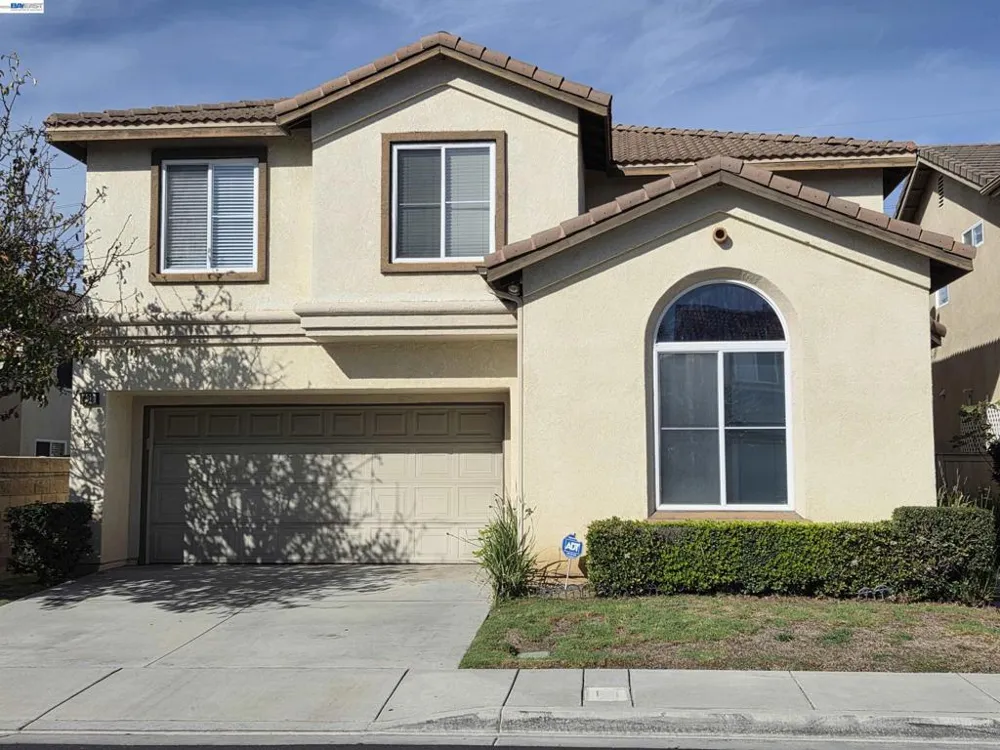132 Citrine Ct Gardena, CA 90248