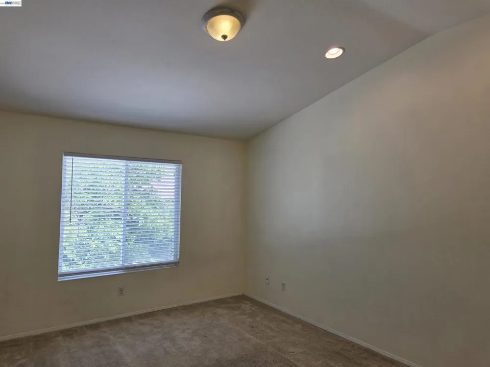 132 Citrine Ct Gardena, CA 90248