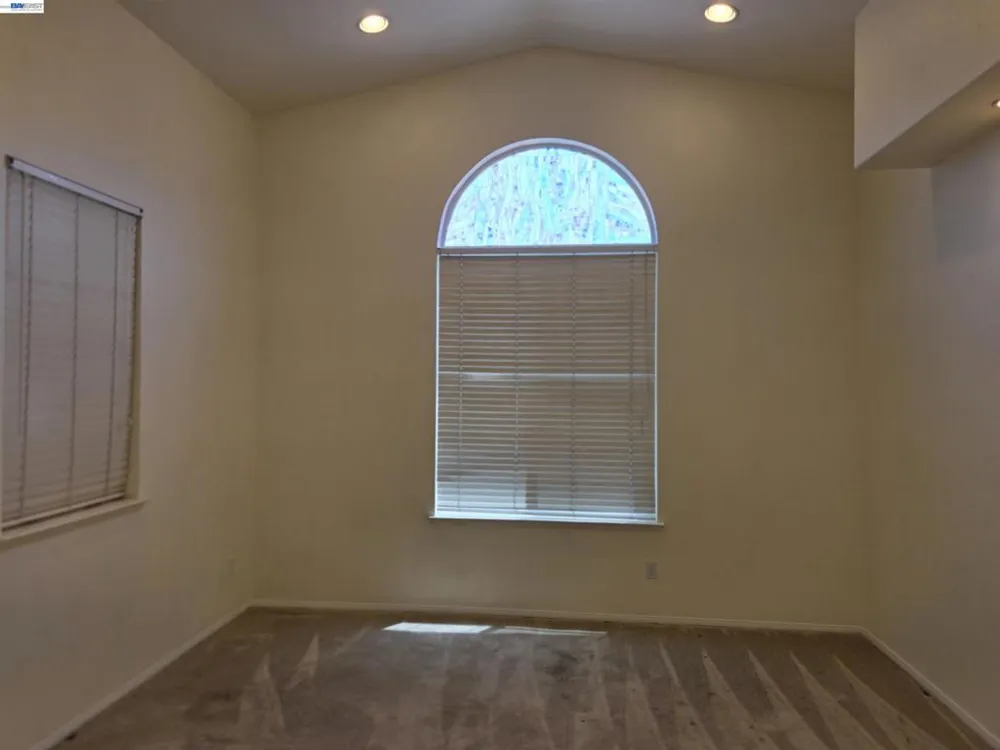 132 Citrine Ct Gardena, CA 90248