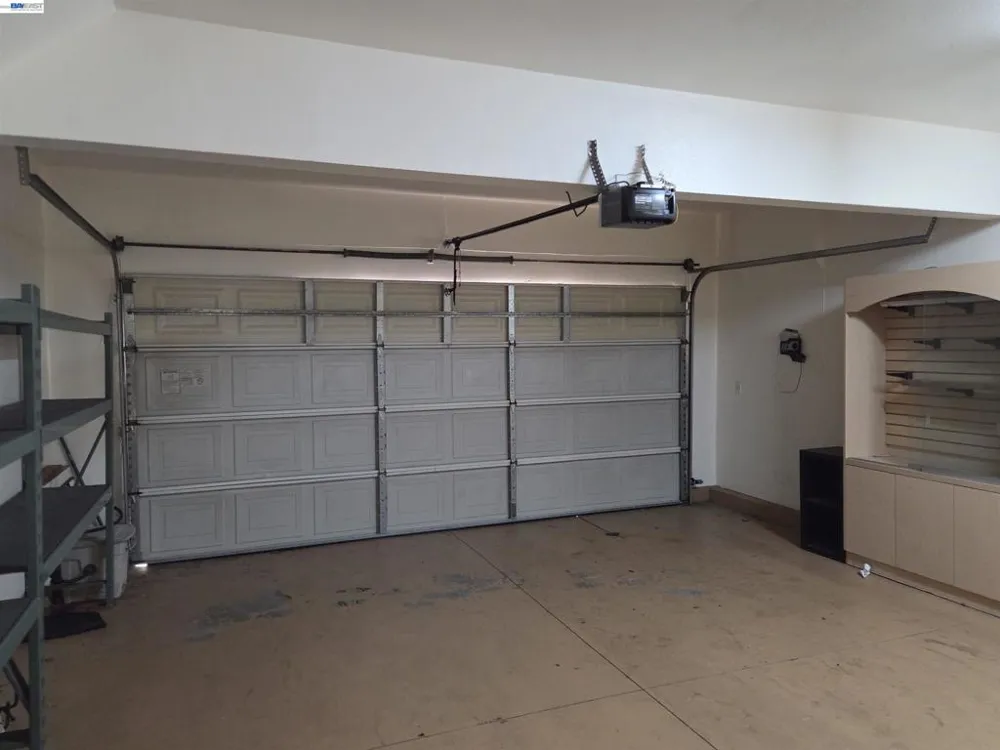 132 Citrine Ct Gardena, CA 90248