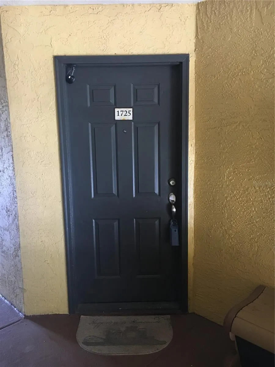 4512 COMMANDER DRIVE #1725 Orlando, FL 32822