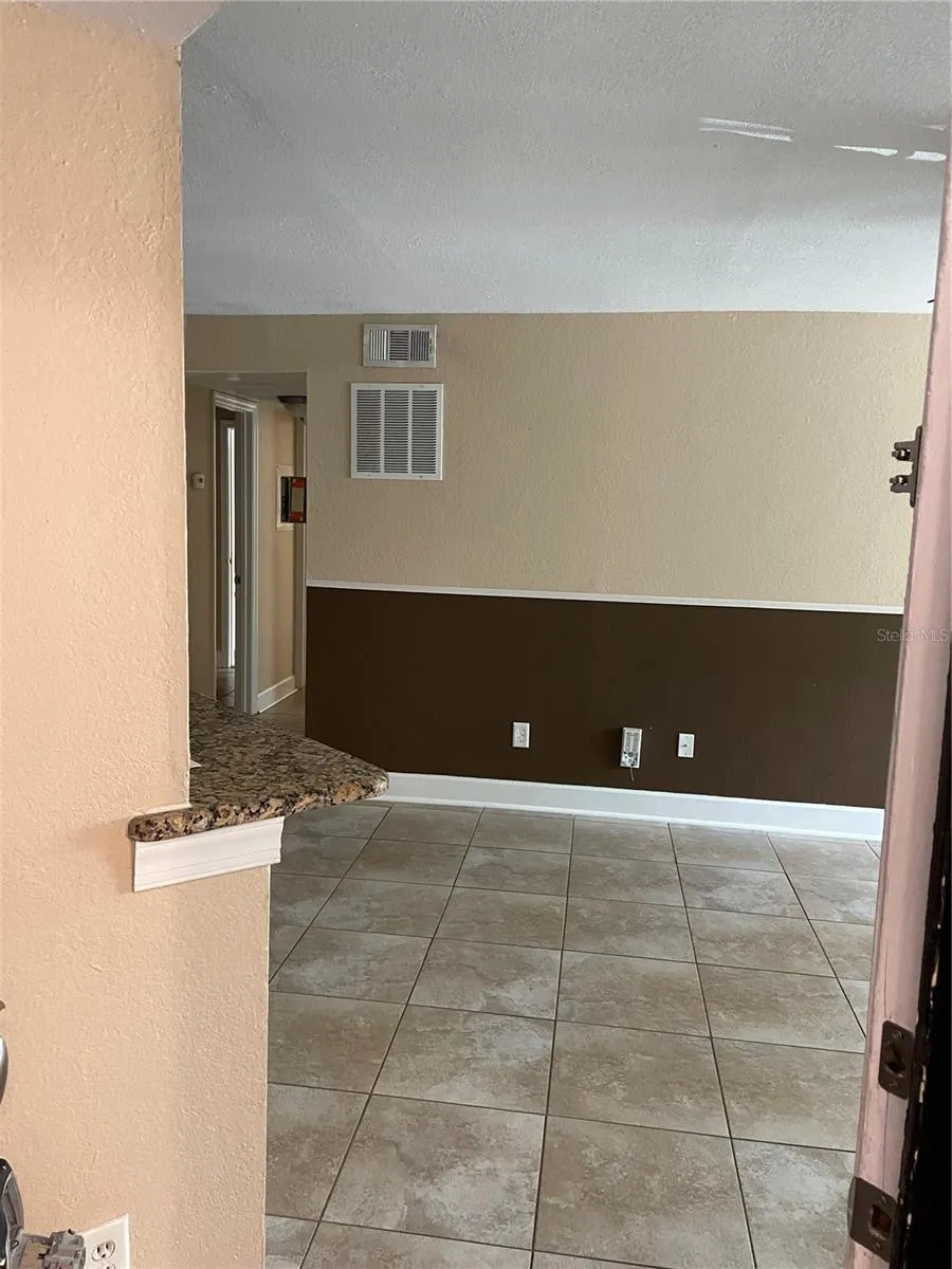 4512 COMMANDER DRIVE #1725 Orlando, FL 32822