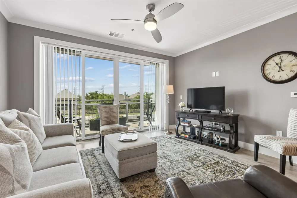 3517 Windhaven Parkway #2204 Lewisville, TX 75056