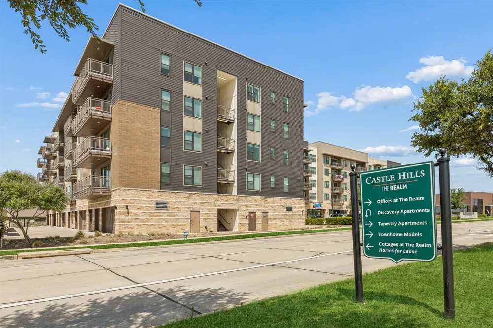 3517 Windhaven Parkway #2204 Lewisville, TX 75056