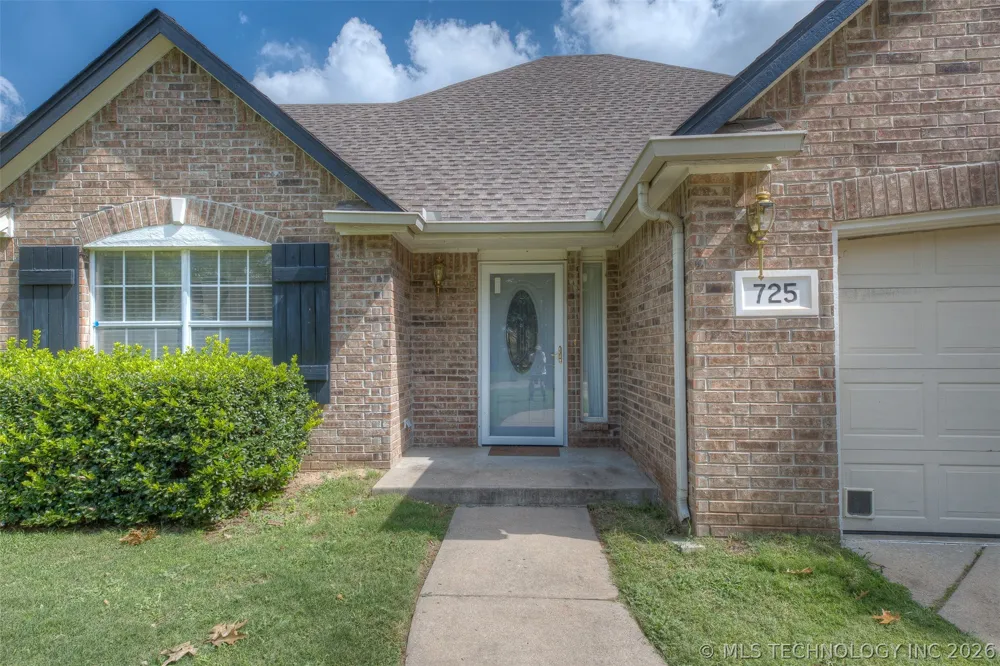 725 W 98th Street Jenks, OK 74037