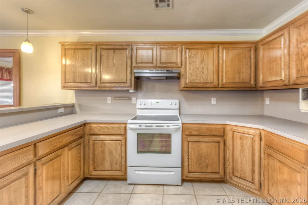 725 W 98th Street Jenks, OK 74037