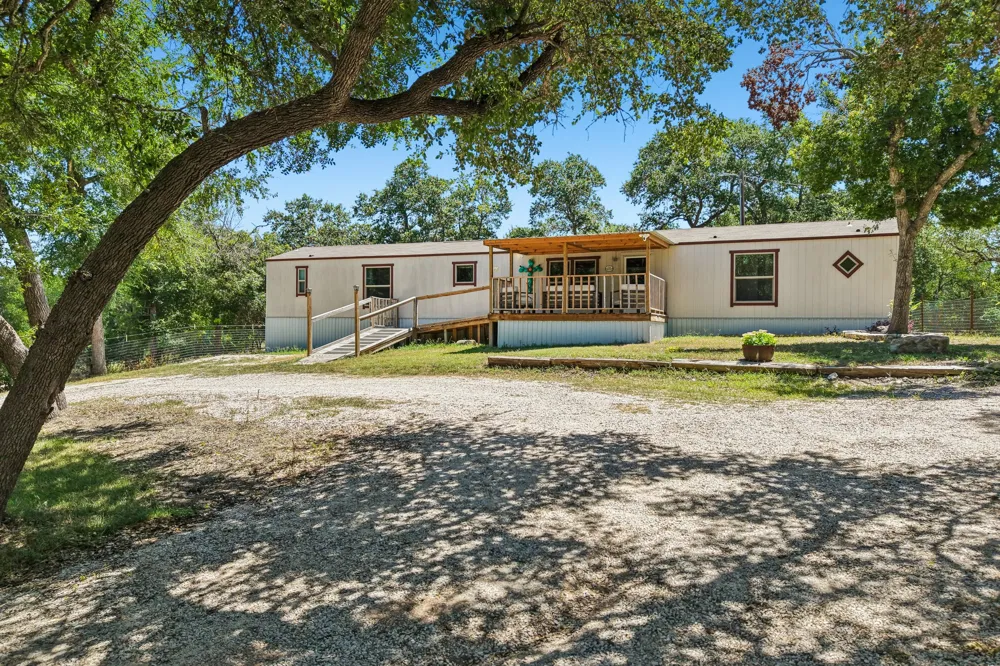 9240 County Road 272 Bertram, TX 78605