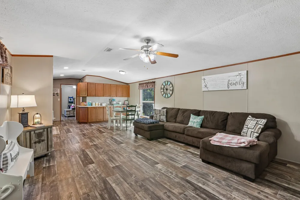 9240 County Road 272 Bertram, TX 78605