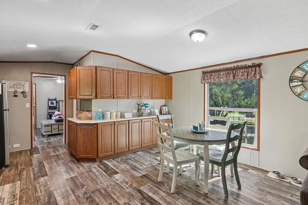 9240 County Road 272 Bertram, TX 78605