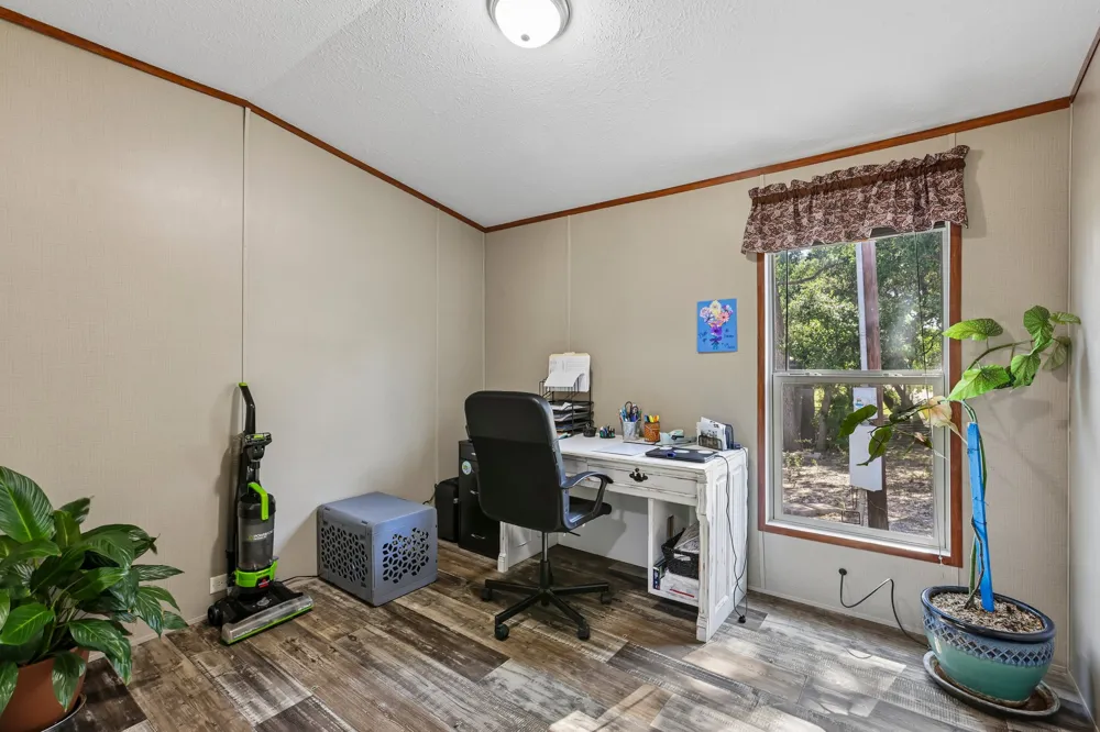 9240 County Road 272 Bertram, TX 78605