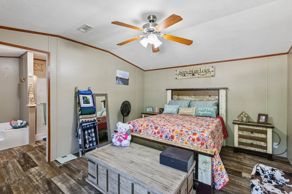 9240 County Road 272 Bertram, TX 78605