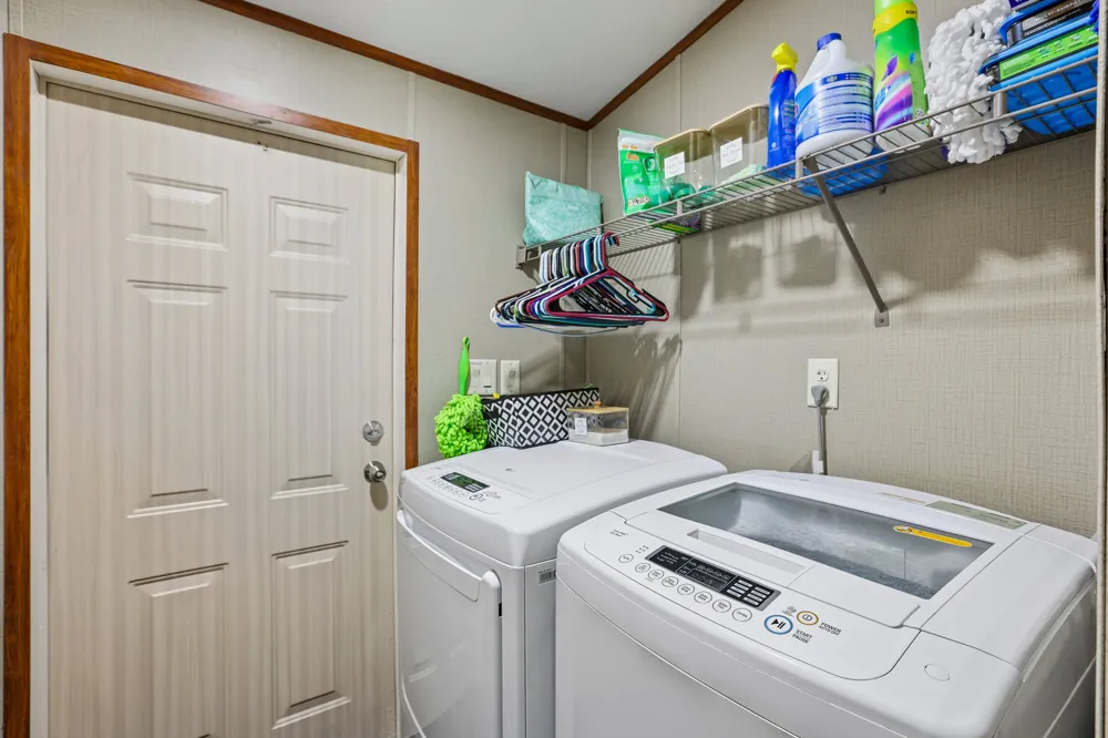 9240 County Road 272 Bertram, TX 78605