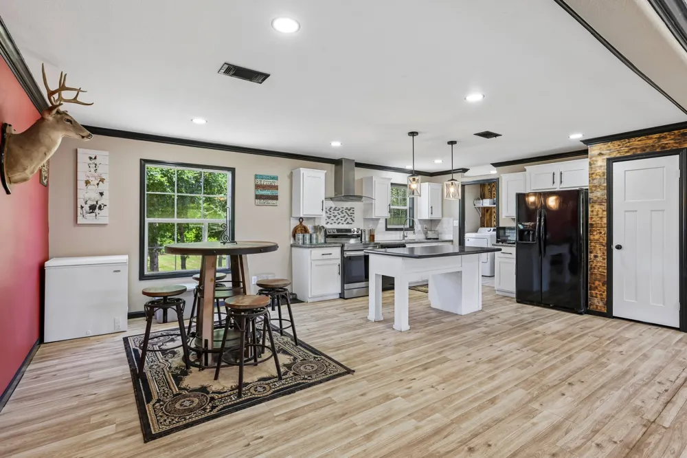 9240 County Road 272 Bertram, TX 78605