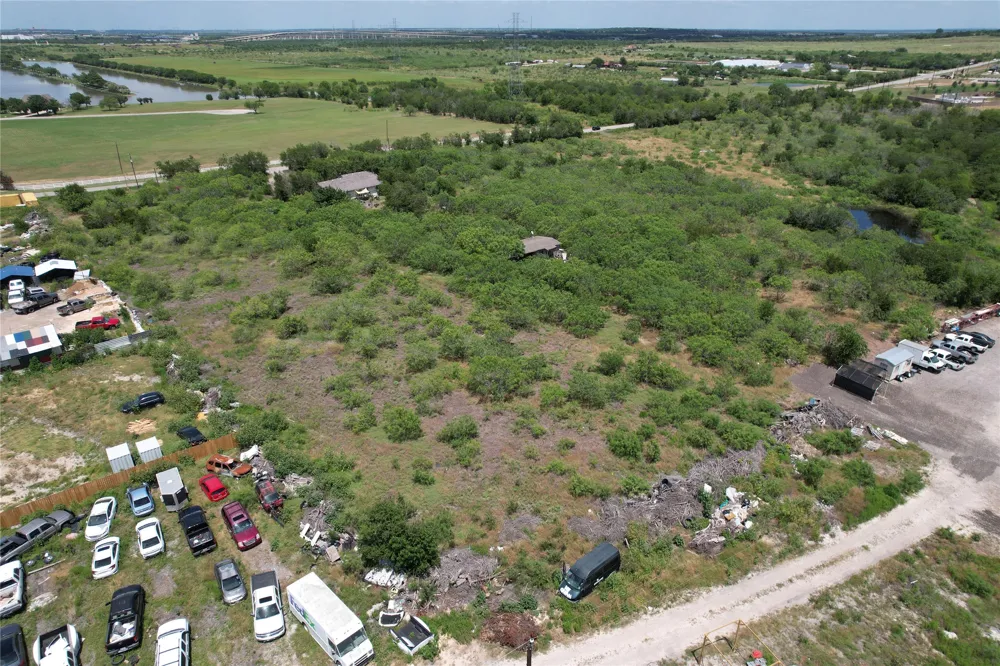 6409 Old Lockhart Road Buda, TX 78610