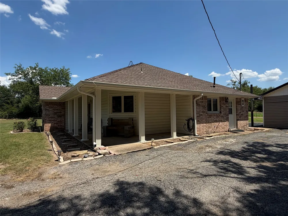871 VZ County Road 2602 Wills Point, TX 75169