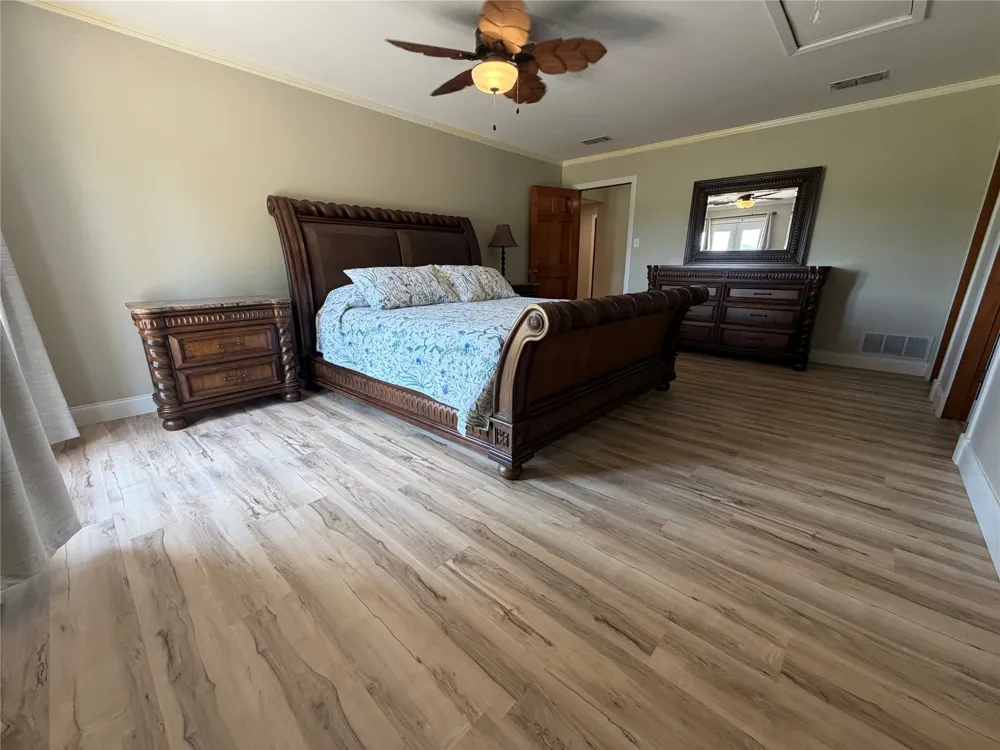 871 VZ County Road 2602 Wills Point, TX 75169