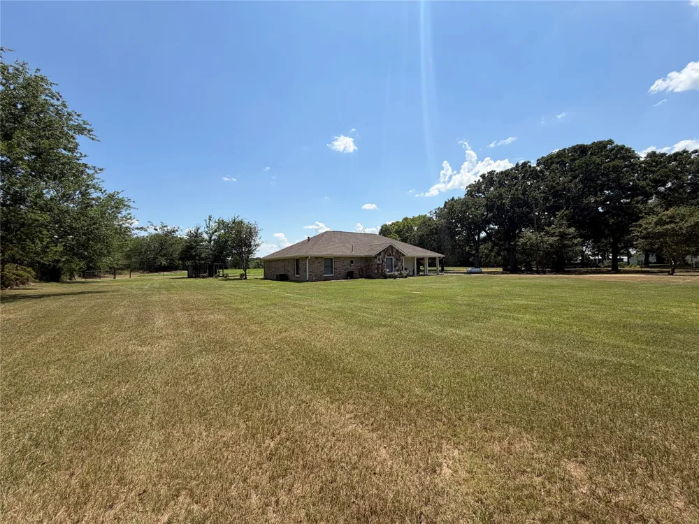 871 VZ County Road 2602 Wills Point, TX 75169