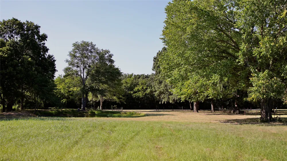 871 VZ County Road 2602 Wills Point, TX 75169