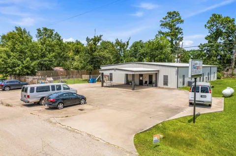 16737 Sprawling Oaks Drive