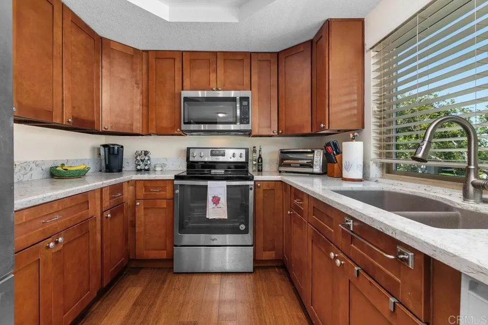 2756 Meadow Lark Drive San Diego, CA 92123