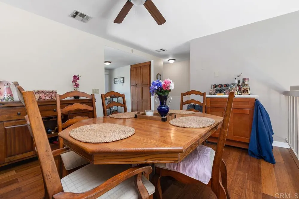 2756 Meadow Lark Drive San Diego, CA 92123