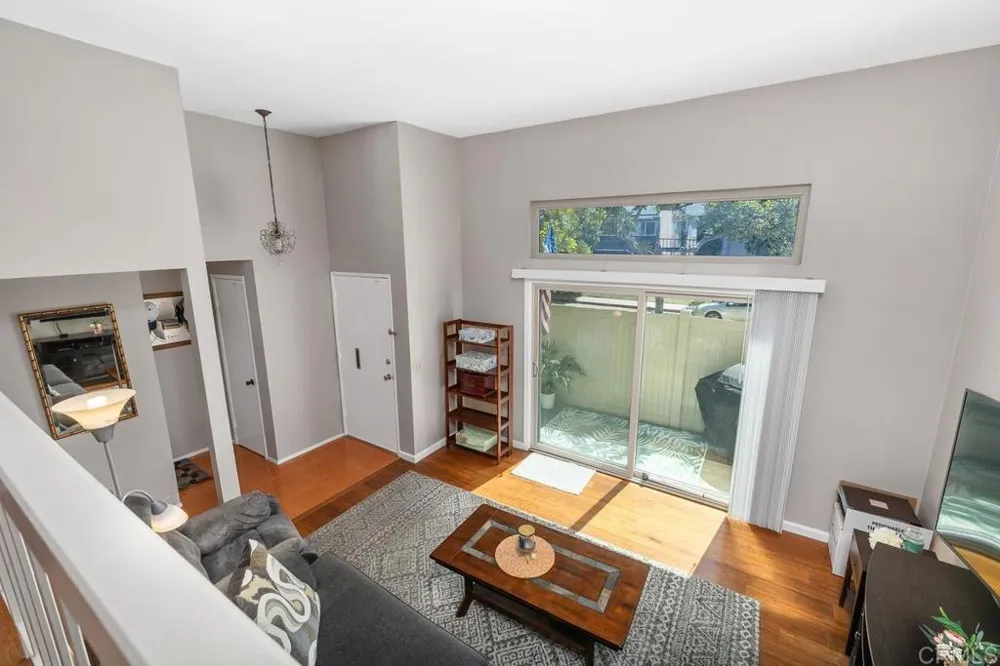2756 Meadow Lark Drive San Diego, CA 92123
