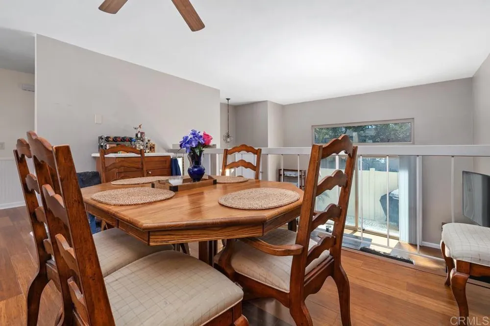 2756 Meadow Lark Drive San Diego, CA 92123
