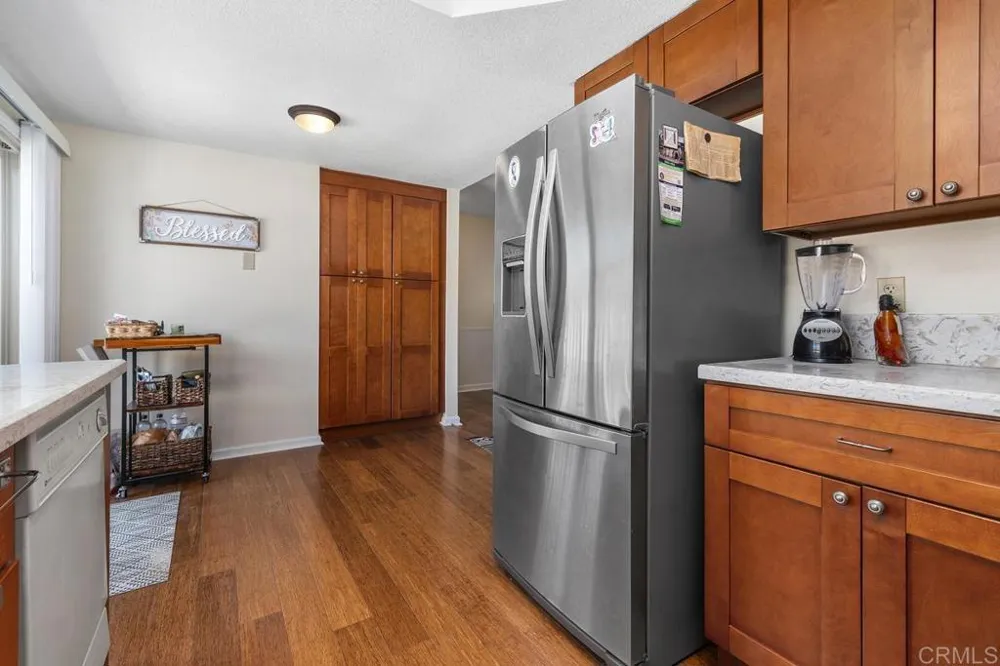 2756 Meadow Lark Drive San Diego, CA 92123