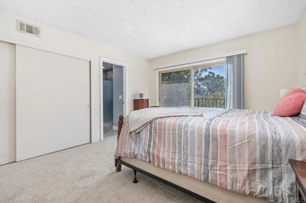 2756 Meadow Lark Drive San Diego, CA 92123