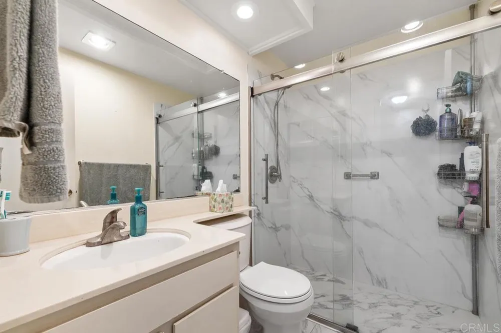 2756 Meadow Lark Drive San Diego, CA 92123