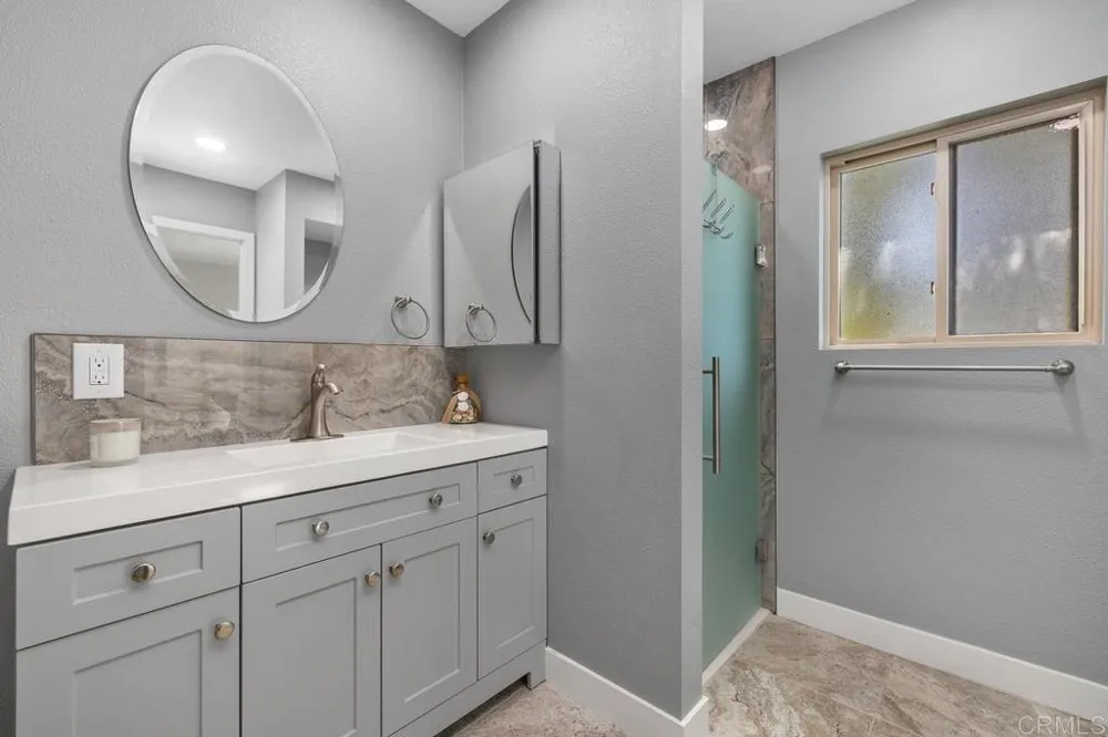 2756 Meadow Lark Drive San Diego, CA 92123