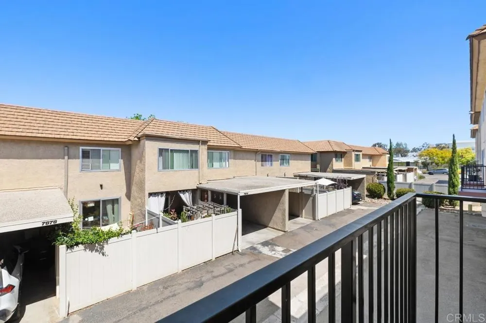 2756 Meadow Lark Drive San Diego, CA 92123