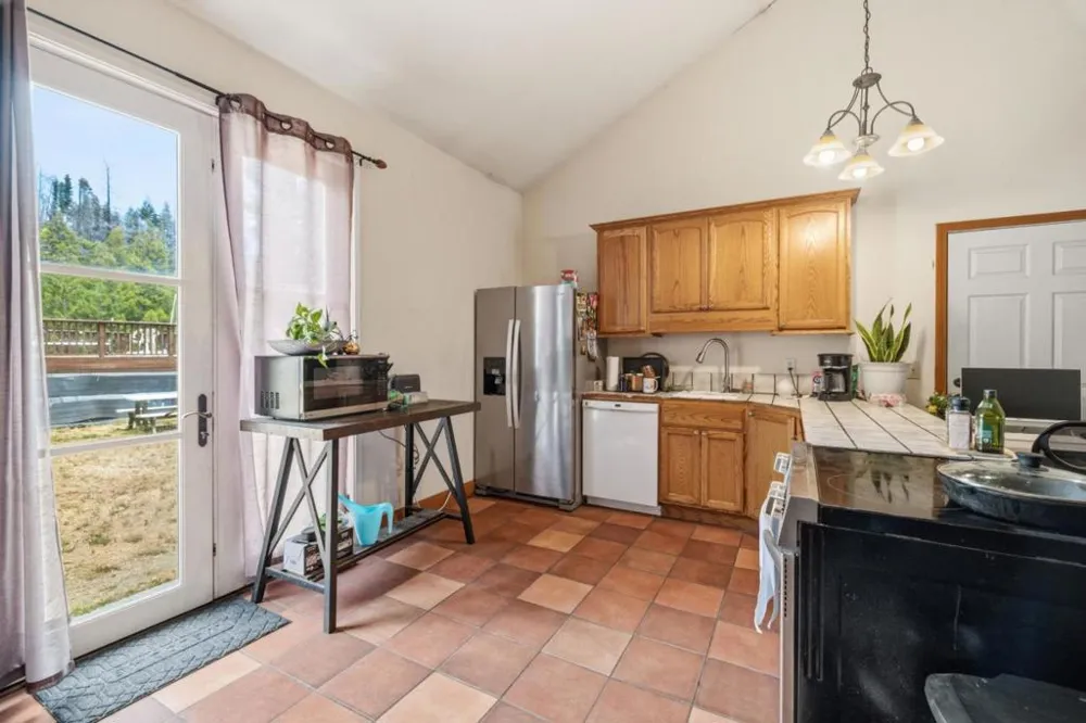 16595 Jamison Creek Road Boulder Creek, CA 95006