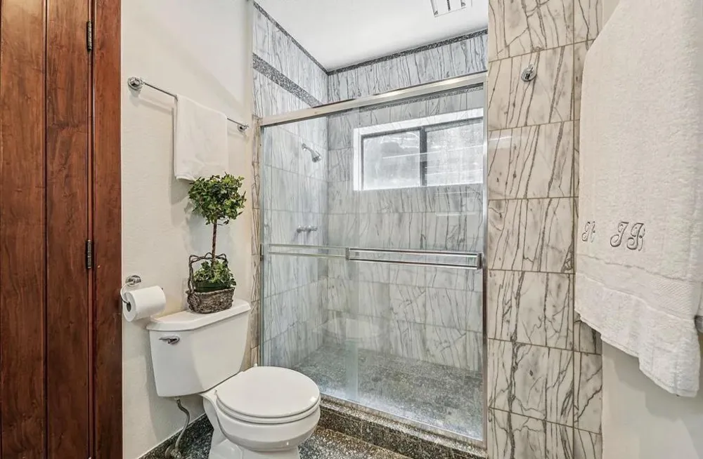 16012 Flintlock Road Cupertino, CA 95014