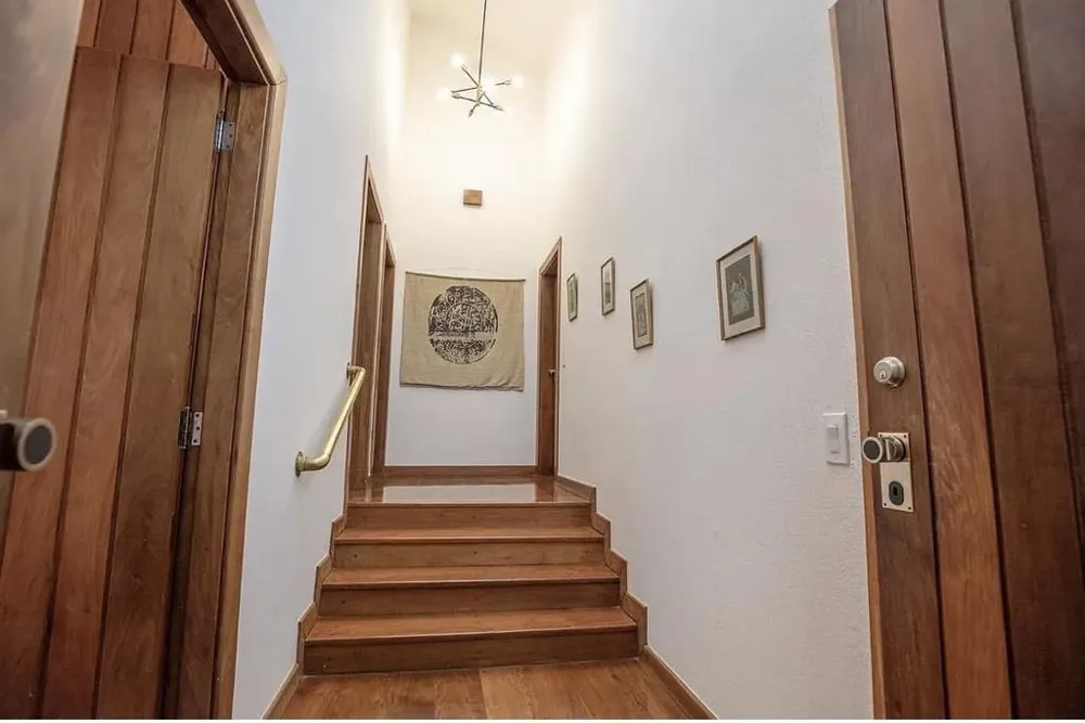 16012 Flintlock Road Cupertino, CA 95014