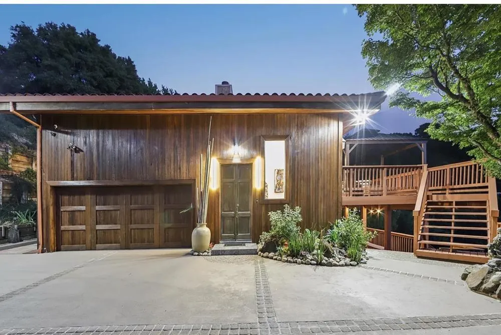 16012 Flintlock Road Cupertino, CA 95014