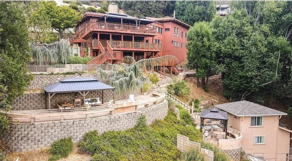 16012 Flintlock Road Cupertino, CA 95014