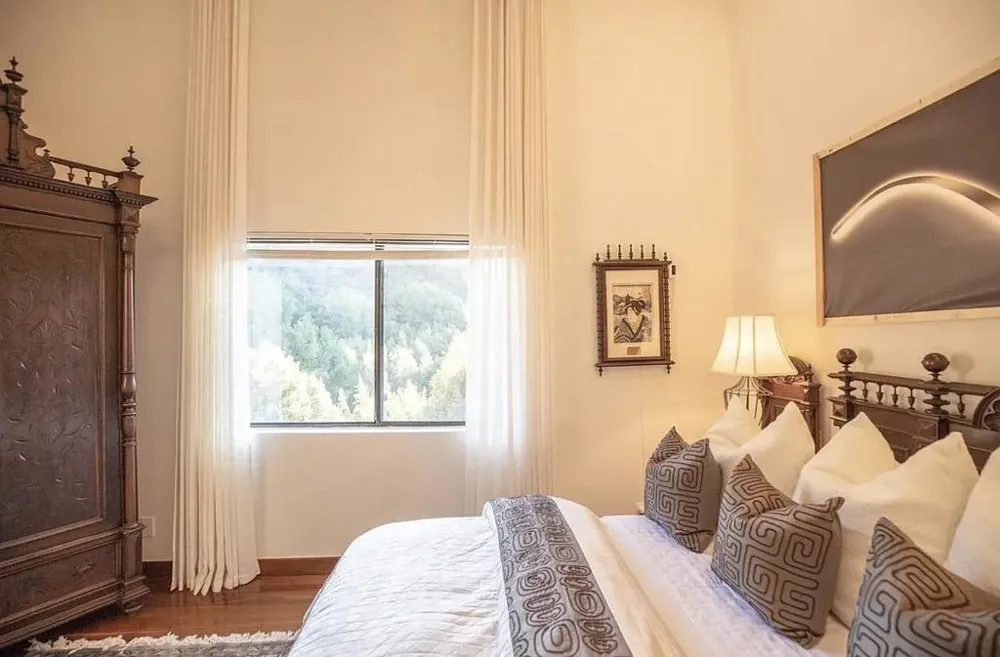 16012 Flintlock Road Cupertino, CA 95014