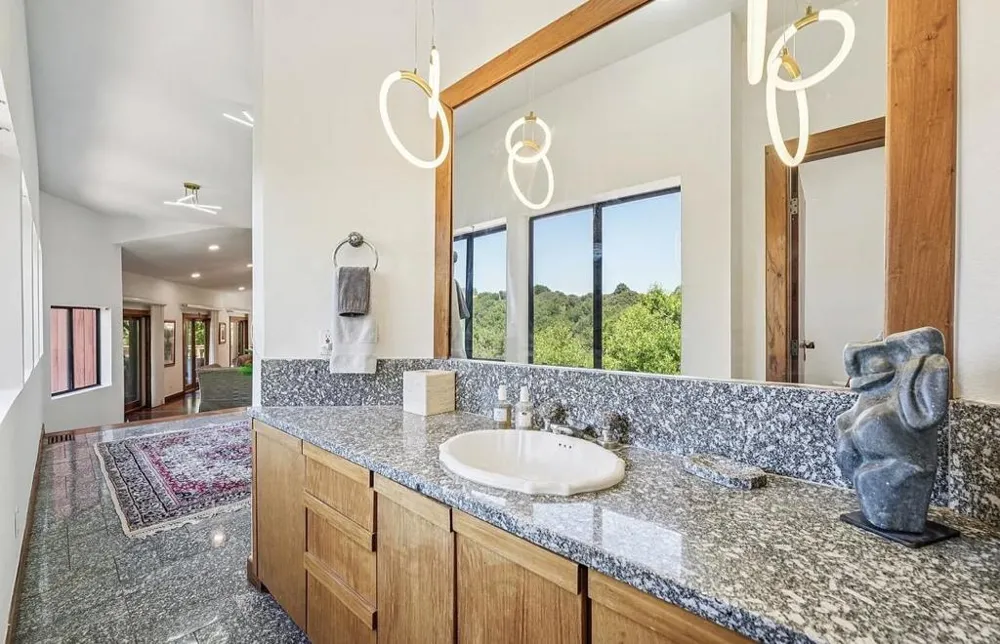 16012 Flintlock Road Cupertino, CA 95014