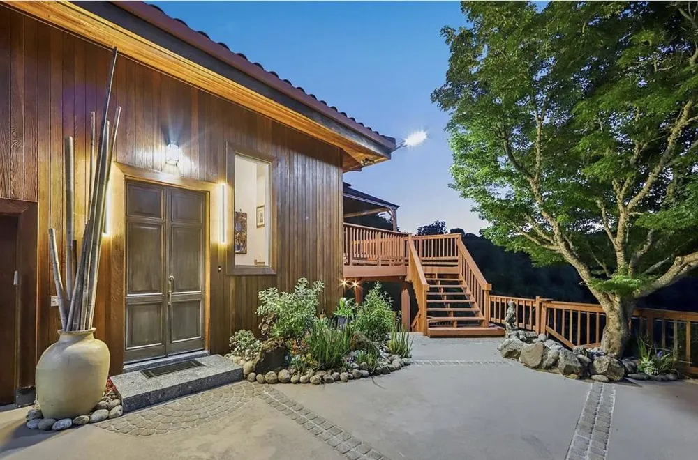 16012 Flintlock Road Cupertino, CA 95014
