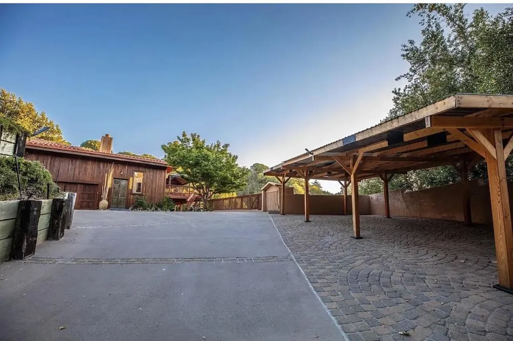 16012 Flintlock Road Cupertino, CA 95014